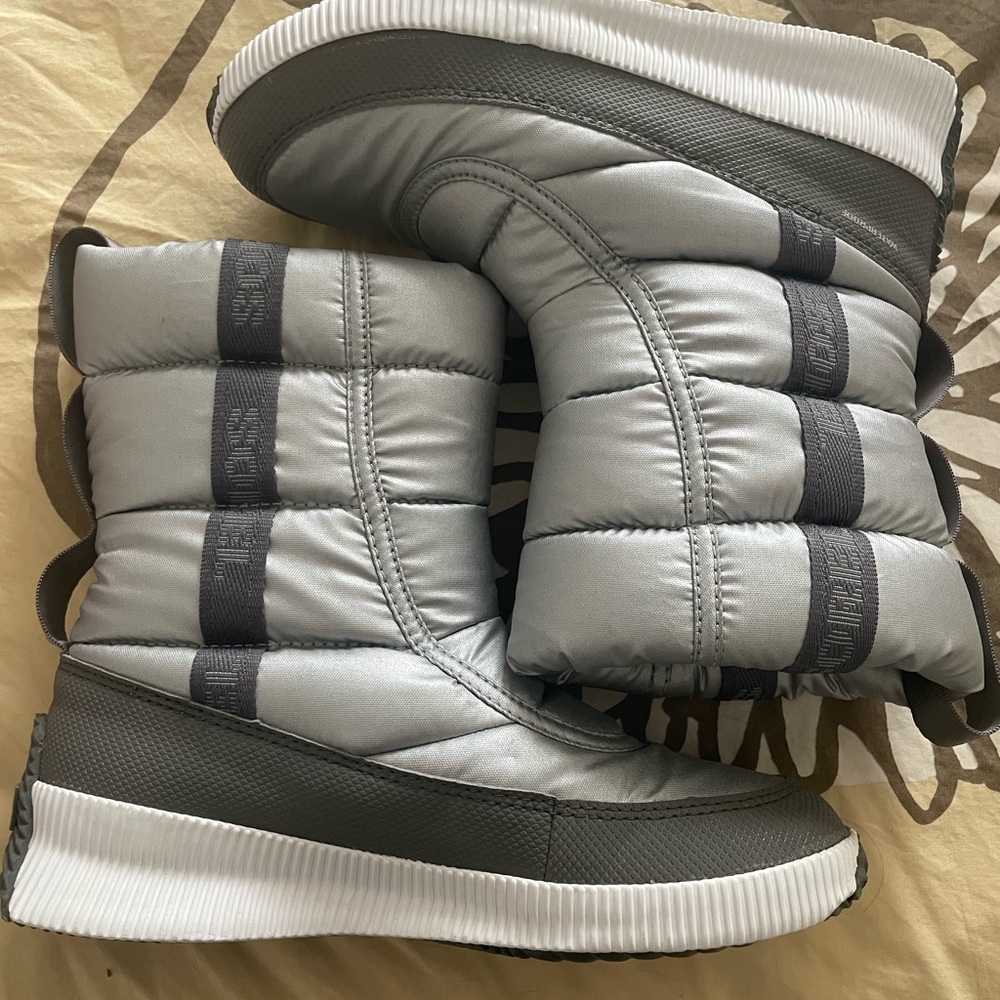NEW Sorel Winter Boots